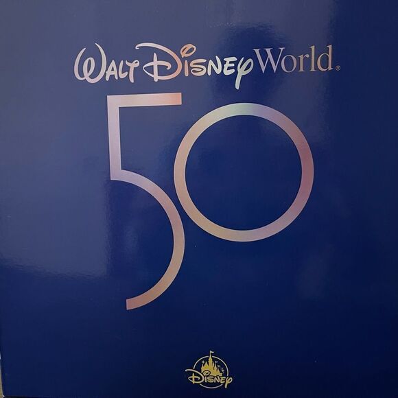 Walt Disney World 50th Anniversary Minnie Doll and Accessories NWT - Picture 5 of 5